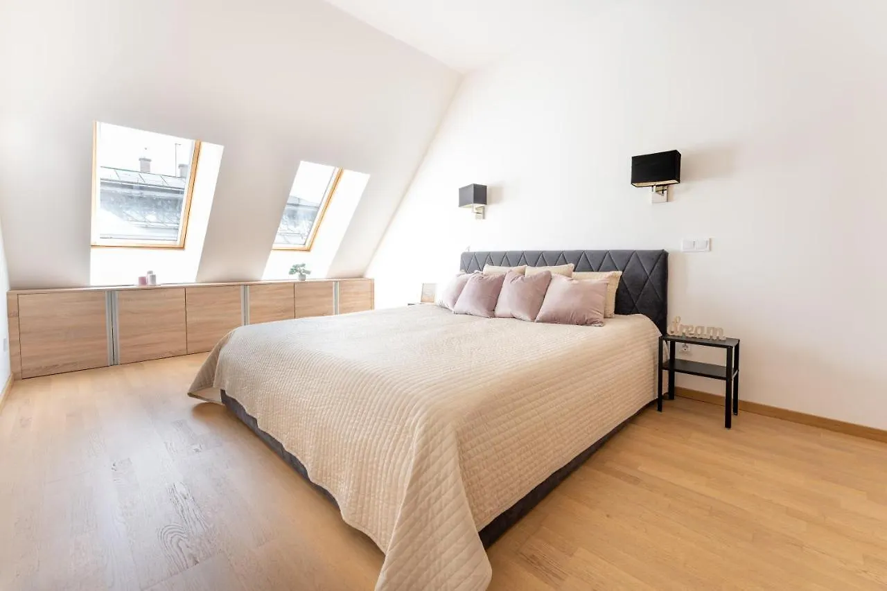 Rose Lux Residence Budapest 0*,  Hungary